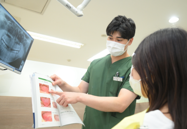 口腔外科の専門家・インプラント開発にも関わったドクター在籍